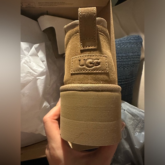 NEW UGG Women’s Classic Ultra Mini Platform Boots in Chestnut Brown size 7 - Picture 12 of 16